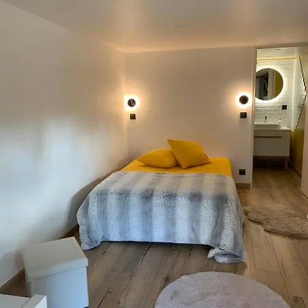 Appartement Independant Refait A Neuf Avec Jacuzzi Et Terrasse Privative Proximite Gare Viarmes Exterior photo