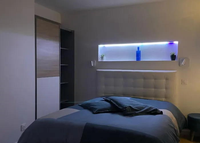 Appartement Independant Refait A Neuf Avec Jacuzzi Et Terrasse Privative Proximite Gare
