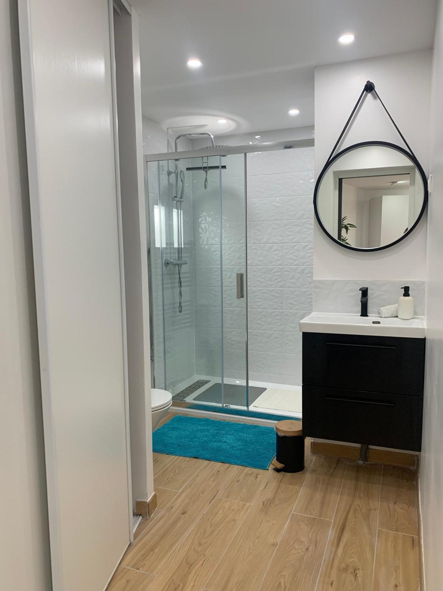 Independant Refait A Neuf Avec Jacuzzi Et Terrasse Privative Proximite Gare