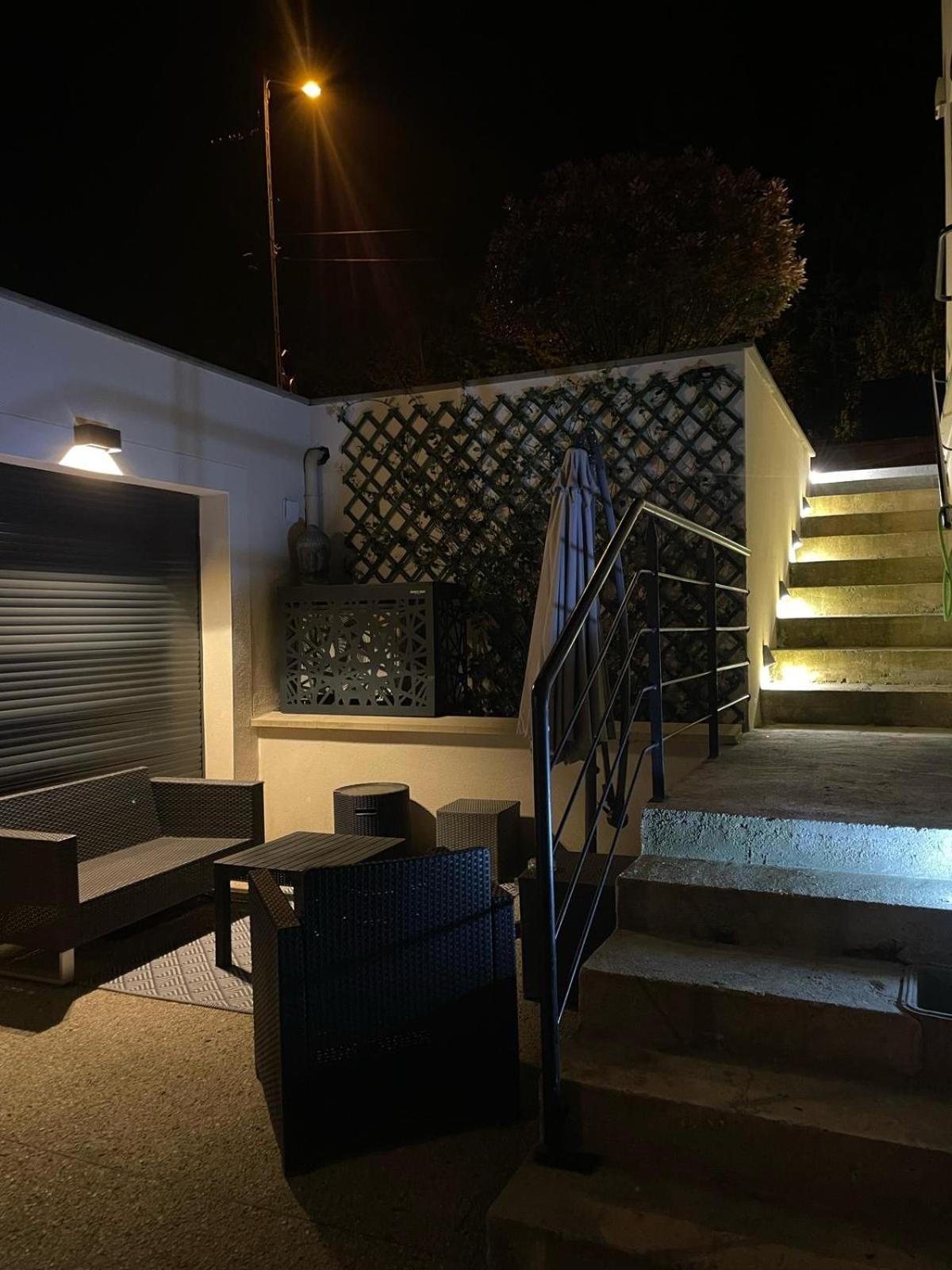 Independant Refait A Neuf Avec Jacuzzi Et Terrasse Privative Proximite Gare Apartment *